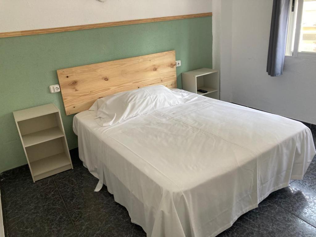 Malvarrosa Beach Rooms Валенсія Екстер'єр фото